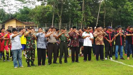 Lomba Sepak Bola Mini Dalam Rangka Peresmian Nama Karang Taruna Desa Argodadi