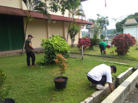 Jum'at Bersih, Kerja Nyaman