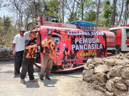 Pemuda Pancasila dan Fordam Bagi Air Bersih