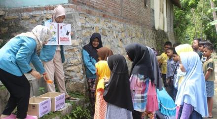 Mahasiswa PPKK-PK ARS Berikan Edukasi Anak-Anak