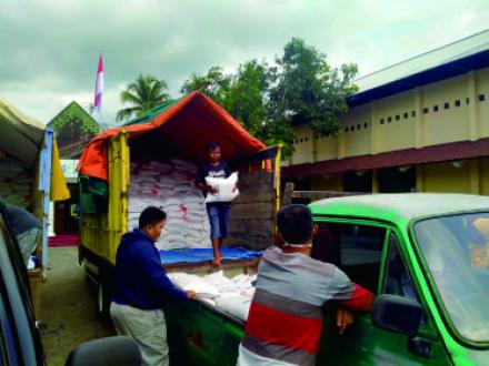 Penyaluran Bantuan Sosial Beras