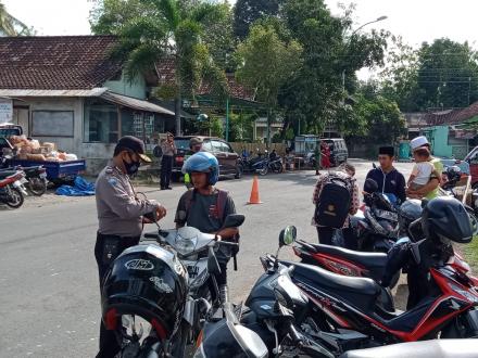 Disiplinkan Pemakain Masker, Forkopimcam Sedayu Gelar Operasi Yustisi