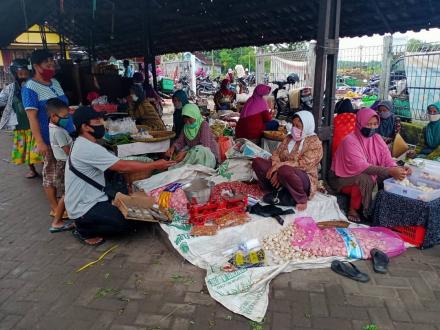 Bhabinkamtibmas Argodadi Monitoring Masker