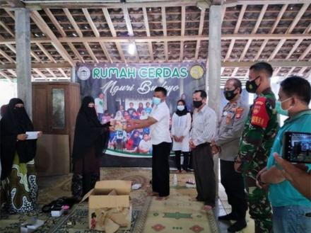 Muslim Foundation Berikan Bantuan Untuk Rumah Cerdas