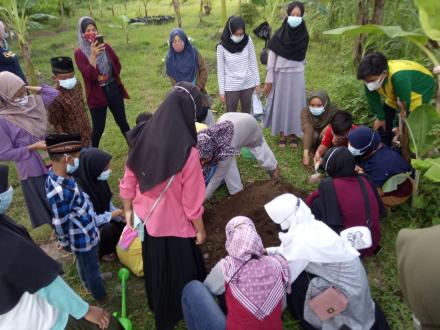 Satria Bhakti Motivasi Anak-Anak Yatim Piatu