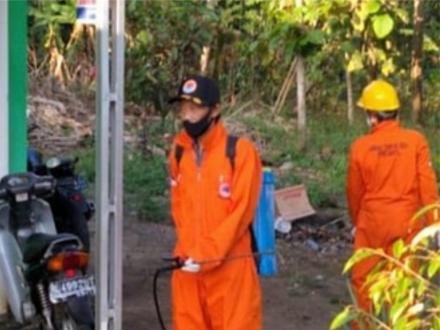 FPRB Argodadi Semprotkan Disinfektan