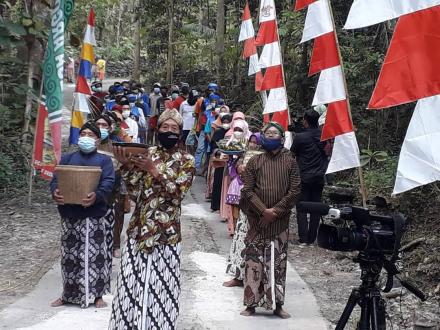 Warga Kadibeso Gelar Baritan dan Nguras Sendang