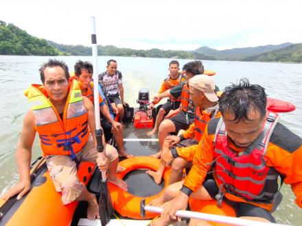 Latihan Penyelamatan Air Sebagai Upaya Peningkatan Kapasitas Relawan