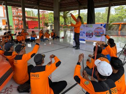 Pelatihan Vertical Rescue FPRB ARGODADI